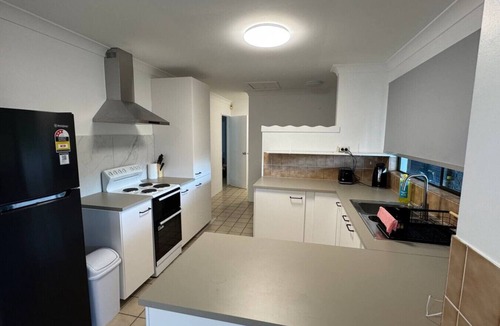 Crestmead House | Family-friendly home—feel right at home.