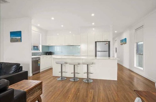 Port Willunga House | Family friendly townhouse located just a 10 minute walk from Port Willunga Beach