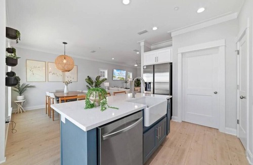 Orange Beach House | Family Fun at the Beach! Pool, Wetlands View, Sleeps 10!