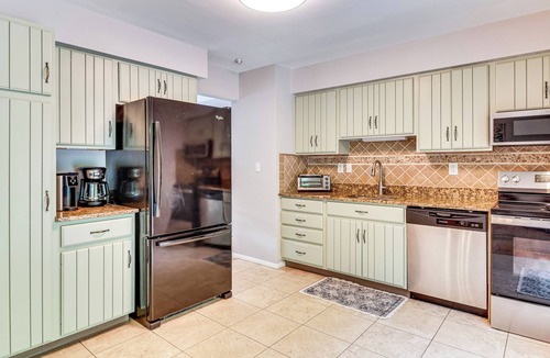 Monroe House | Family Home Close to Warwick, 5 Mi to Lake!