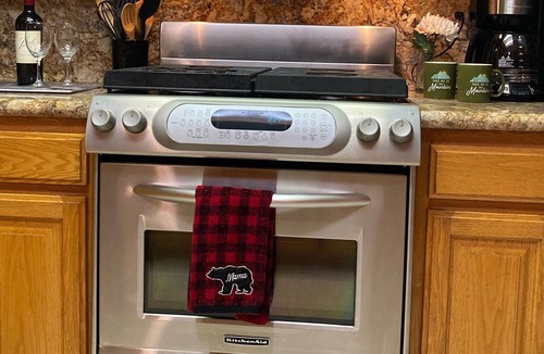 Sugarloaf Cabin | Family & Pet Friendly with a new Spa!