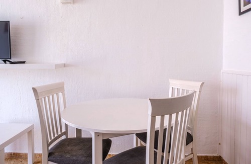 Es Canar Apartment | Fantastic Apartment by the Sea with Air Conditioning, Wi-Fi, Pool & Terrace