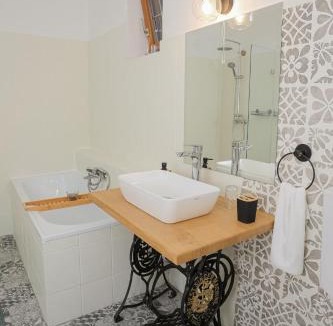 Szekszard Apartment | Fekete Gólya Fogadó Gemenc