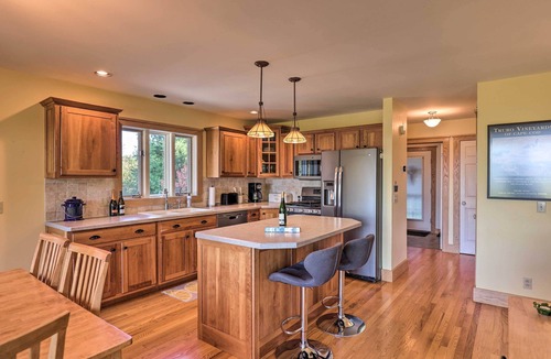 Hammondsport House | Finger Lakes Home w/Private Pool & Lake Views!