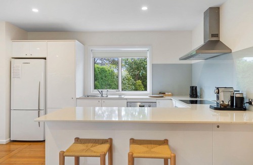 Coles Bay House | Fish at Freycinet - Freycinet Holiday Houses