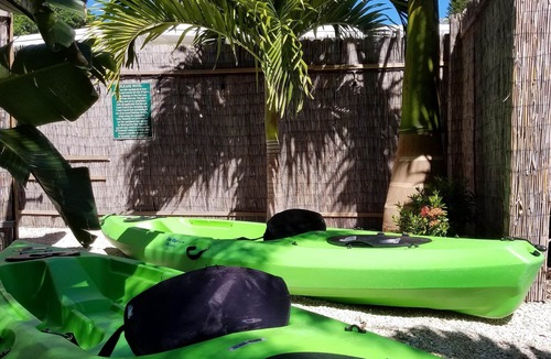 Englewood House | FREE Bikes, Kayaks, SUP's and More! Spoil yourself with unmatched amenities!
