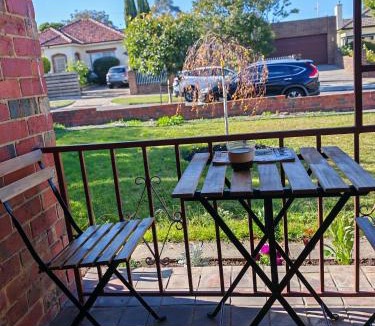 Camberwell House | Free Parking 5min Walk to Asian Supermarket Family Room Deakin Uni Quiet Camberwell