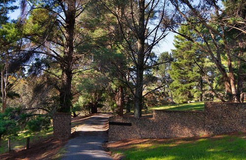Glenlyon House | Gabion Hill - beautifully designed and deeply connected to the land