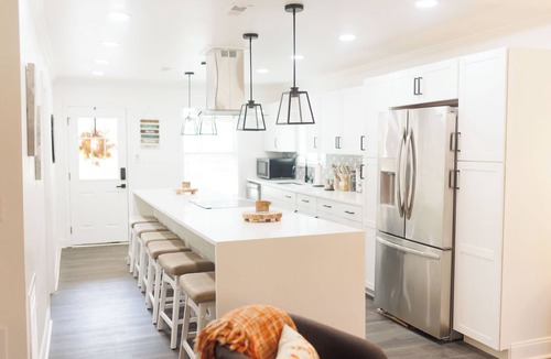Dothan House | Gated Getaway in the Country