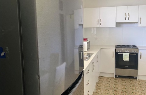 Glenelg South House | Glenelg Charmer - Family, Pet, Beach & Parking