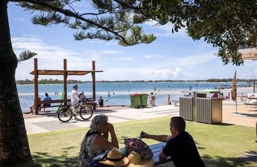 Labrador Apartment | Gold Coast Broadwater Retreat - Sleeps 16