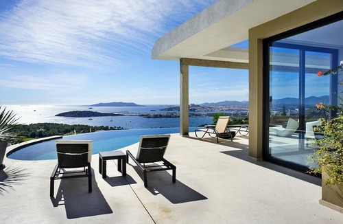 Puig Manya Villa | Gorgeous Ibiza Villa | Casa Piro | 4 Bedrooms | Panoramic Views of Ibiza Town