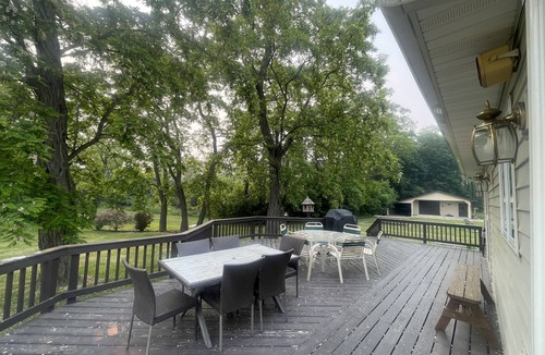 Town of Torrey House | Gorgeous Farmhouse with lake view