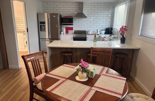 Stawell House | Grampians Pet-Friendly Retreat | 3BR Home