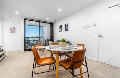 Phillip Apartment | Grand Central Towers Apt Resort-Style Amenities - Hosted by CanStay