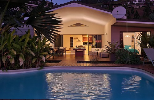 Punaauia House | Great pool villa with very high speed Wifi, air conditioning, billiards!