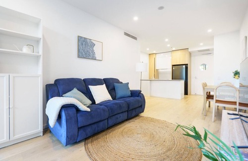 Griffith Apartment | Griffith Apartment | Prime Location+Courtyard+Gym