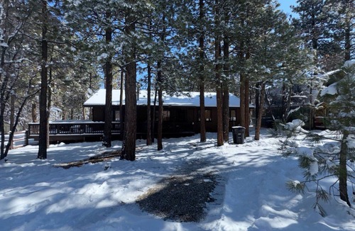 Sugarloaf Cabin | Grizzly's Getaway