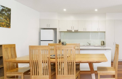 Kingston Apartment | Ground Floor Apartment with Park Views, Kingston