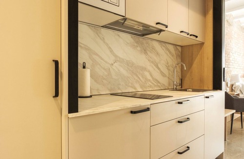 El Port Apartment | Guest Ready - Fira Barcelona Modern Studio