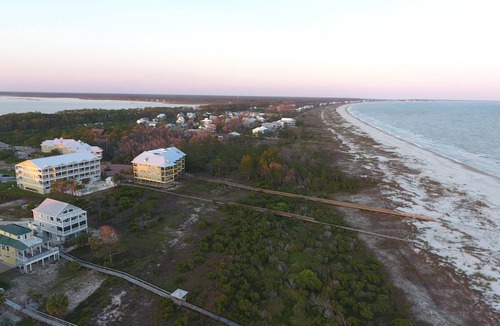 Cape San Blas Condo | Gulf Front, Community Pool, Plenty of Parking ~ Dunes Club 1B