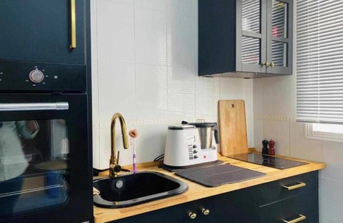 Plaza de Toros Vieja Apartment | H2M Plaza de Toros Vieja 2 bedroom Smart TV & Wifi