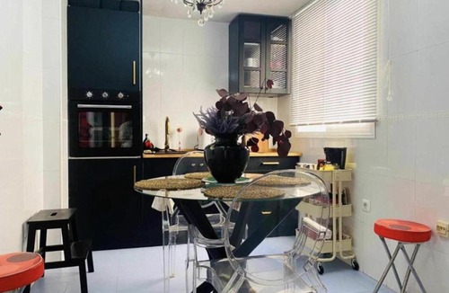 Plaza de Toros Vieja Apartment | H2M Plaza de Toros Vieja 2 bedroom Smart TV & Wifi