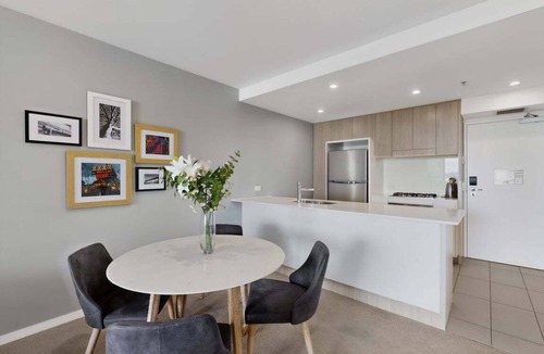 Hamilton Resort | Hamilton Portside Luxe – Level 5