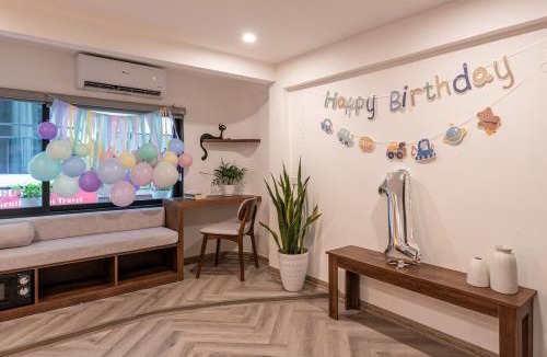 Hang Trong Apartment | HanoianHearths- NH1 - Cool View- Projector- Center