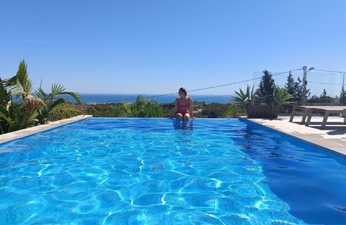 Churriana Villa | Happyplace Malaga - Villa with Panoramic Sea View Heated Infinity Saltwater Pool