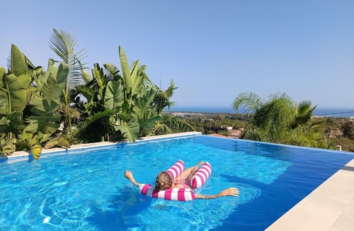 Churriana Villa | Happyplace Malaga - Villa with Panoramic Sea View Heated Infinity Saltwater Pool