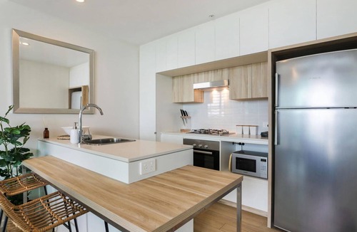 Hamilton Apartment | Harbourside is a stunning 1-bedroom apartment in a top harbourside