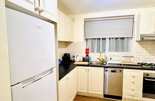 Hawthorn Apartment | Hawthorn Comfort & Convenience: Ideal Family & Pet-Friendly Stay