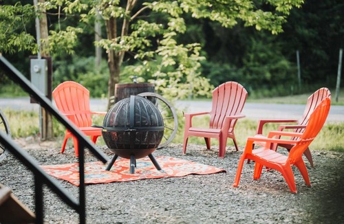 Penn Yan House | Heated & AC Full Bathroom Covered Wagon