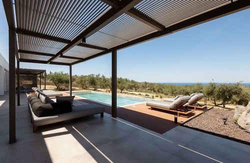 Adele Villa | Heated pool, Jacuzzi, Ping Pong, Serene Atmosphere!