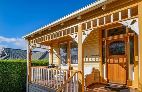 South Hobart Apartment | Hedge Cottage - Belton Apartments South Hobart