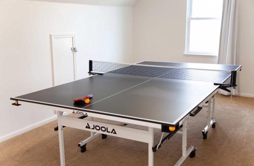 Western Gardens House | Heron Hideaway Game Room within walking distance to HWS & Seneca Lake