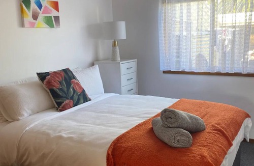 Albion Park Villa | Hidden Haven - Close to everything!