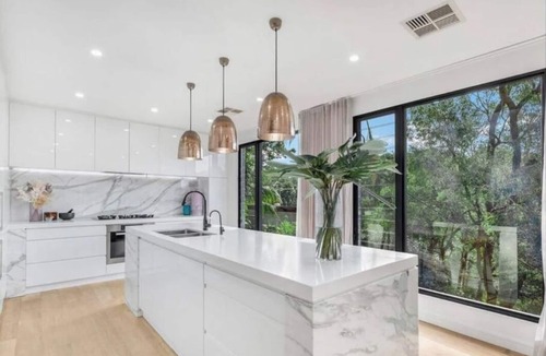 Merewether House | Hidden Nature's Retreat