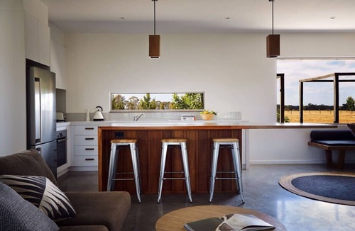 Kirwans Bridge Villa | Hide & Seek Retreat Luxury River House