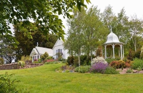 Rochford House | Hillcrest Country Estate, Beautiful location in Macedon Ranges