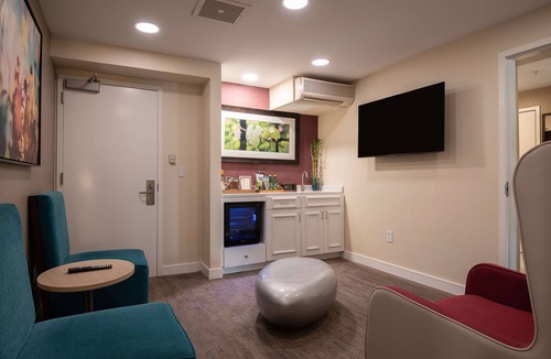 Calabasas Hotel | Hilton Garden Inn Calabasas