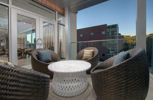Dobbs Ferry Hotel | Hilton Garden Inn Westchester Dobbs Ferry