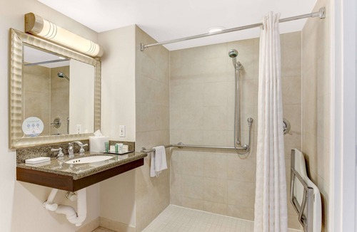 Airport Area Hotel | Hilton Irvine/Orange County Airport