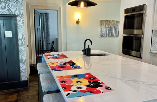 Hamburg House | Historic Bulldog Bungalow