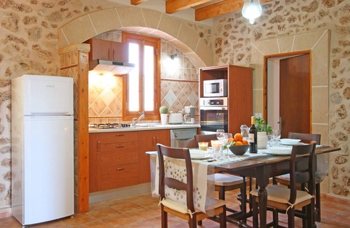 Santa Margalida House | Historic finca with modern comfort and panoramic views, pool, calm nature, WiFi