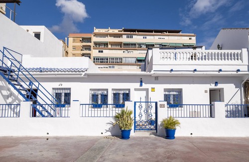 Playas del Palo Apartment | Holiday Apartment "Ocean Pearl B" with Sea View, Shared Terrace & Wi-Fi