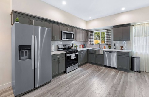 East Hollywood House | Hollywood Haven with Hollywood Sign View