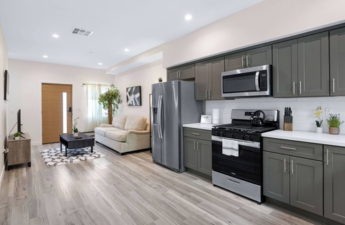 East Hollywood House | Hollywood Haven with Hollywood Sign View