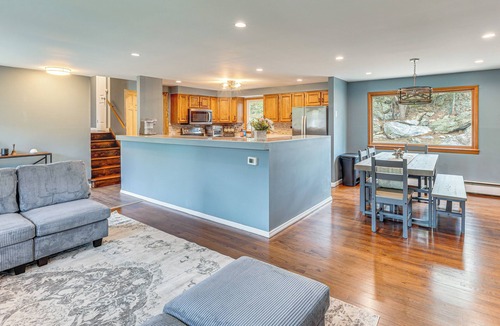 Highland Falls House | Home: 2 Mi to Thayer Gate at U.S. Military Academy